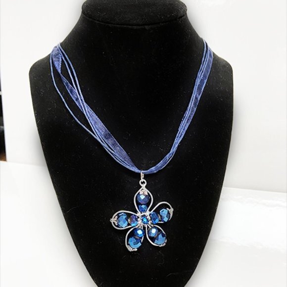 Stainless Steel Wire Flower Pendant Hand Crafted by Artisan - Picture 4 of 7